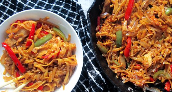 Spicy Chicken Noodle Stir Fry