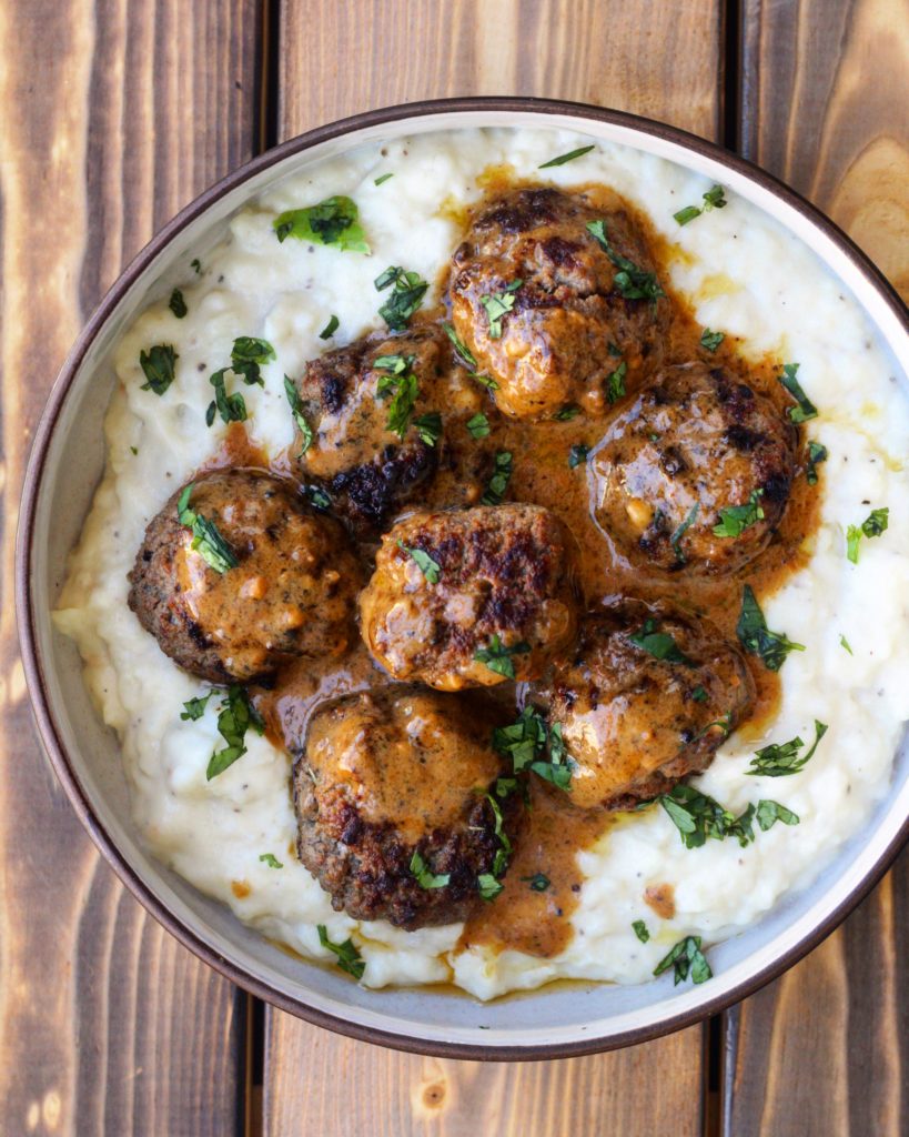 Cauliflower Mash With Meatballs Smothered In Gravy Ev S Eats