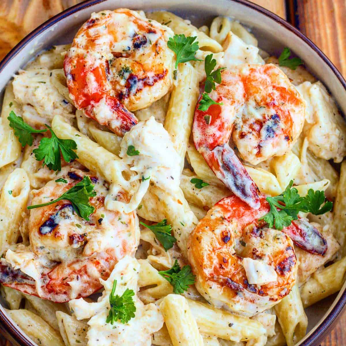 Creamy Shrimp and Chicken Alfredo Pasta - - Ev's Eats